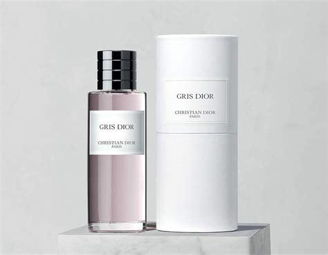 gris montaigne dior price